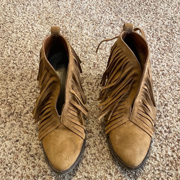 Coconuts by Matisse fringe booties - Picture 1 of 4